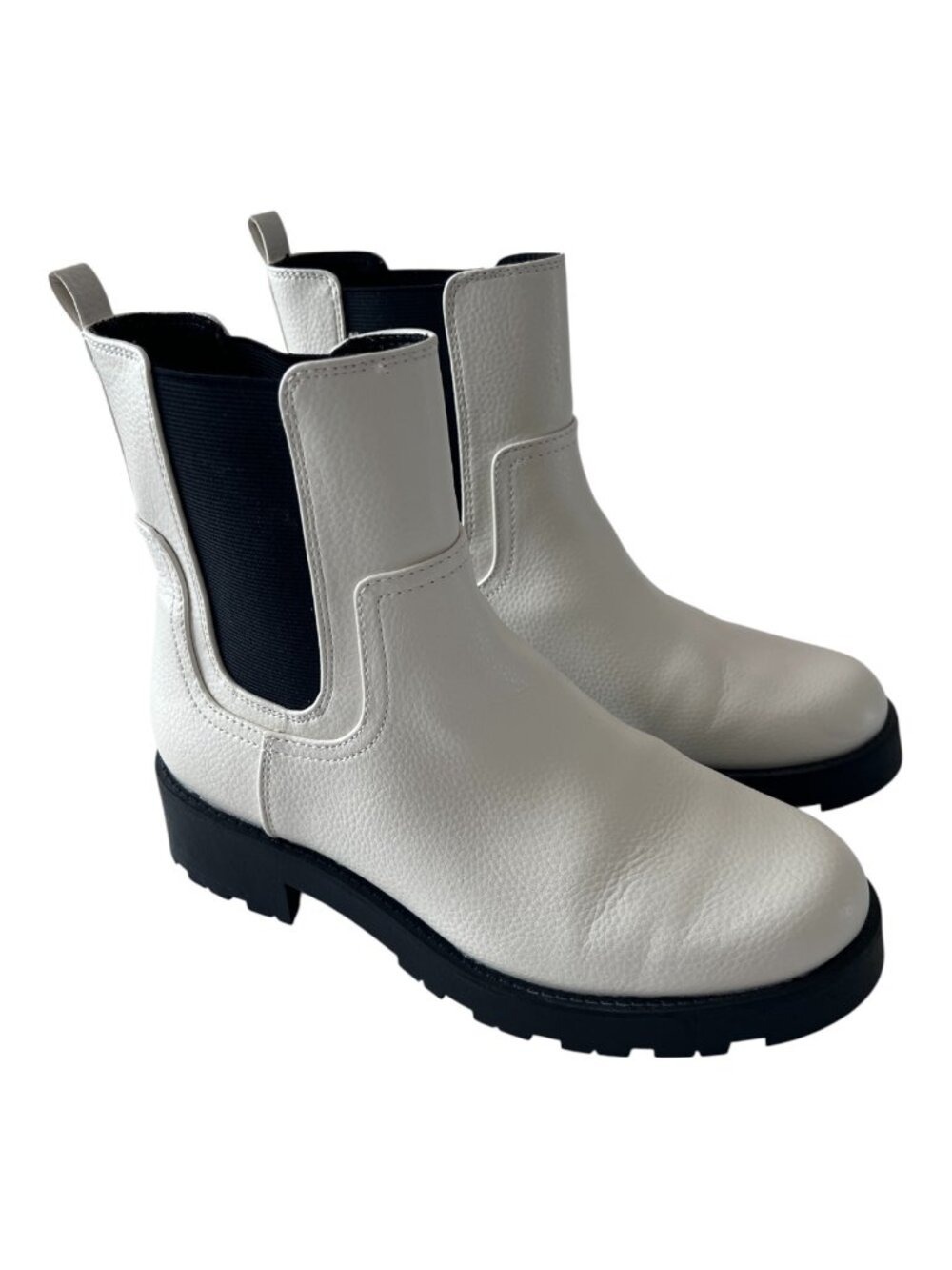 Old Navy Chunky Chelsea Boots in Bone White - Size 8